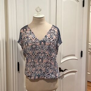 V-Neck Short Sleeve Pink & Blue Patterned Women's Top